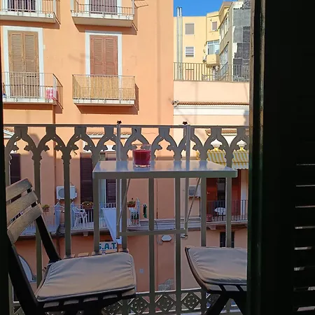 Port View Apartment *